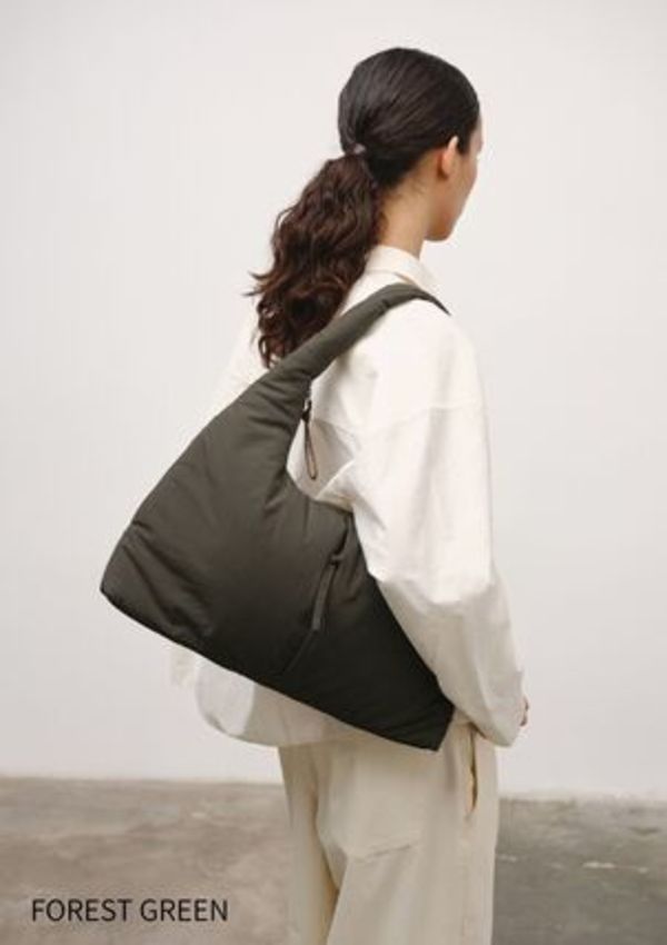 BUYMA参考価格¥18,700