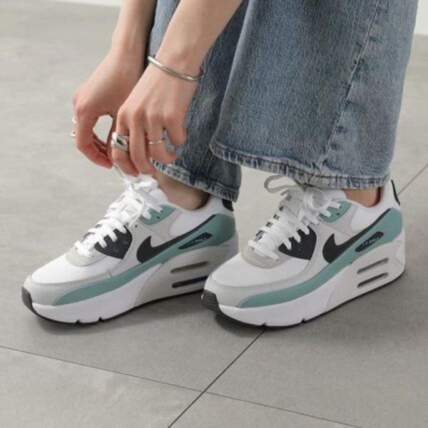NIKE スニーカー AIR MAX 90 LV8 FD4328 エアマックス