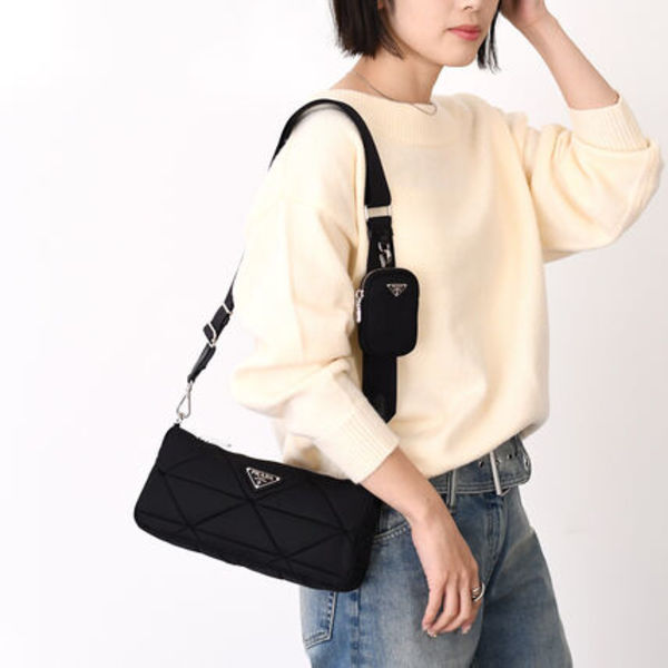 【国内即発】PRADA パデッドRe-Nylon ショルダーバッグ