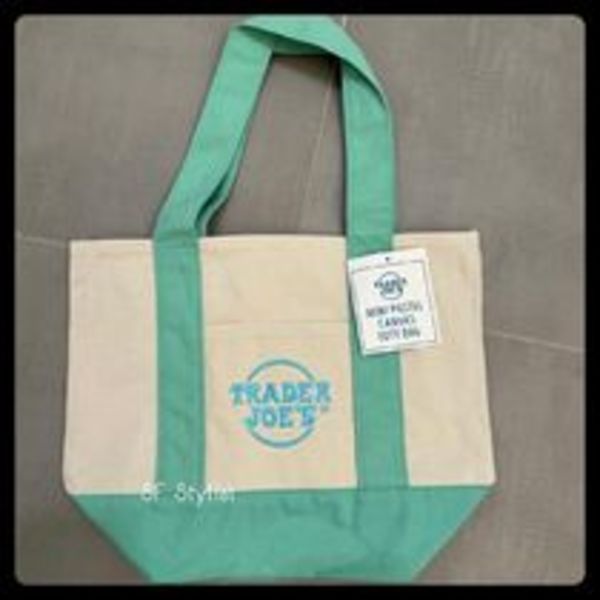 幻のTrader Joe's★新作ミニトートッグパステルグリーントレジョ