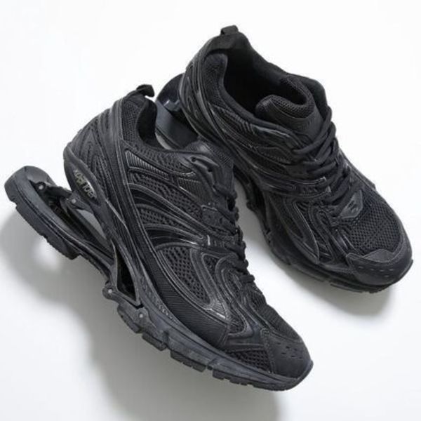 BALENCIAGA スニーカー X-PANDER エクスパンダー 653871 W2RA2
