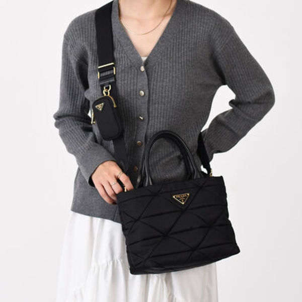 【国内即発】PRADA Re-Nylon パデッド トートバッグ