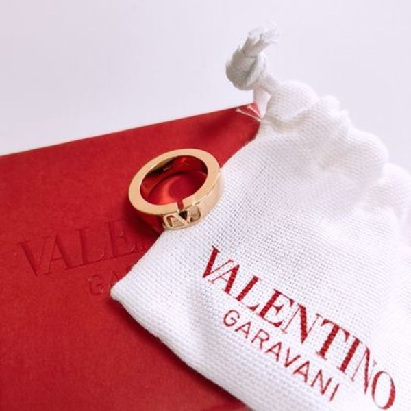 国内発送◆VALENTINO Vロゴ シグネチャー リング 指輪