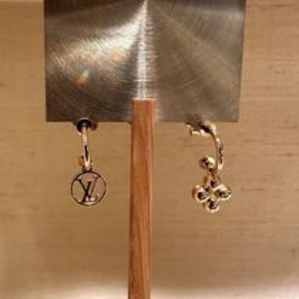 Louis Vuitton ピアス・ブルーミング