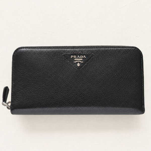 【直営店買付】 PRADA トライアングルロゴ 長財布