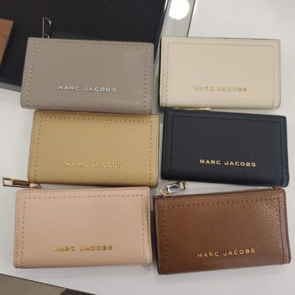 MARC JACOBS コンパクトフラット財布