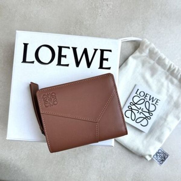 LOEWE パズルジップ 二つ折り財布