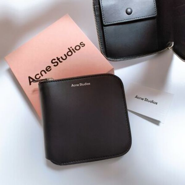 国内発送◆Acne Studios ジッパーウォレット 財布 小銭入れ付き