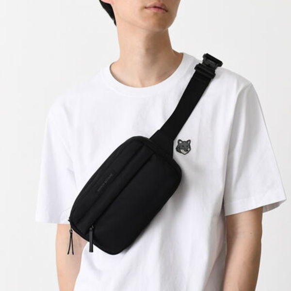 【国内即発】MAISON KITSUNE ナイロン バムバッグ