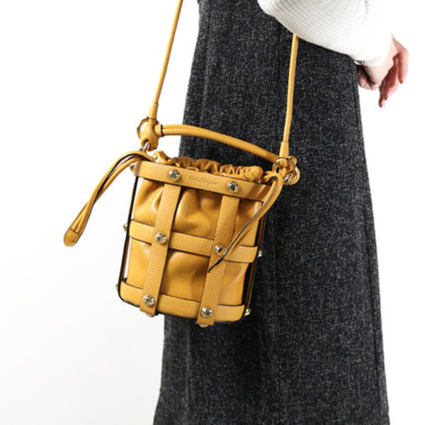 Salvatore Ferragamo CAGE Shoulder Bag ハンドバッグ 211488