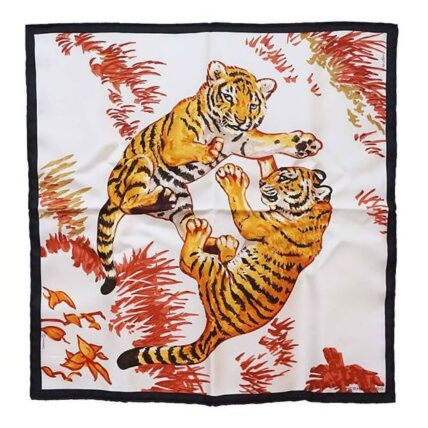 HERMES エルメス ガヴロッシュ カレ 45 Les Tigreaux スカーフ