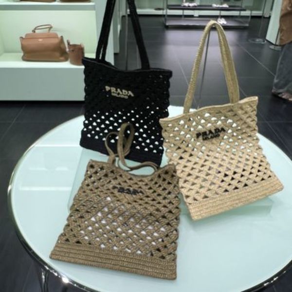 【セール】PRADA クロシェ トートバッグ 1BG493
