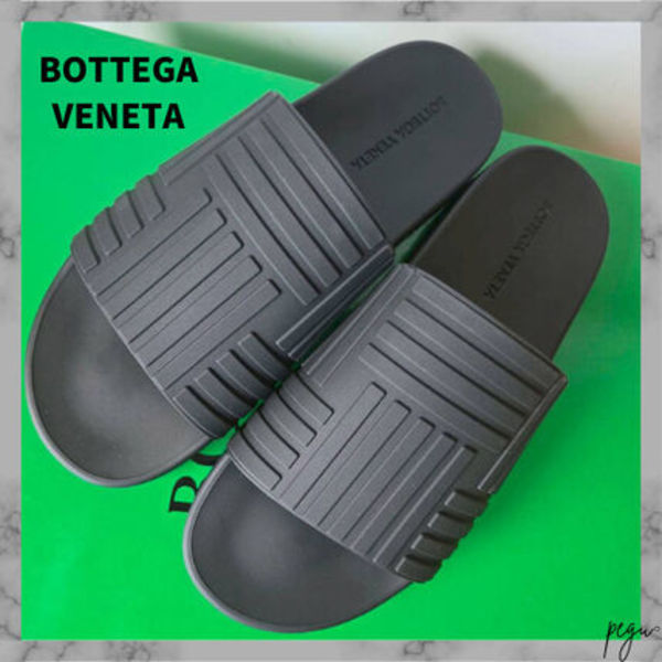 【BOTTEGA VENETA】国内発送 ラバースライダーサンダル ブラック