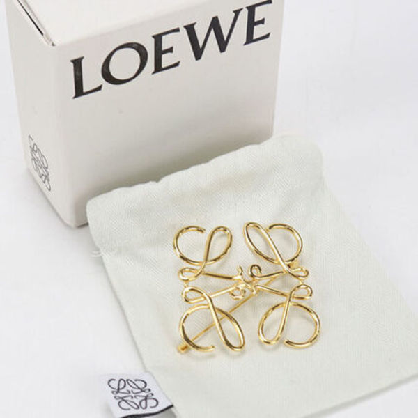 LOEWE アナグラム  ブローチ 111.25.020【ランク:A】
