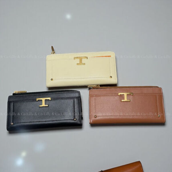 TOD's(トッズ)☆Tタイムレス長財布