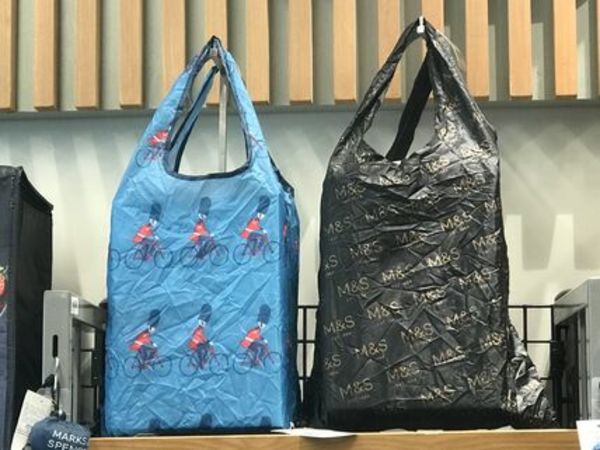 マークス&スペンサー エコバッグ イギリス ロゴ  兵隊