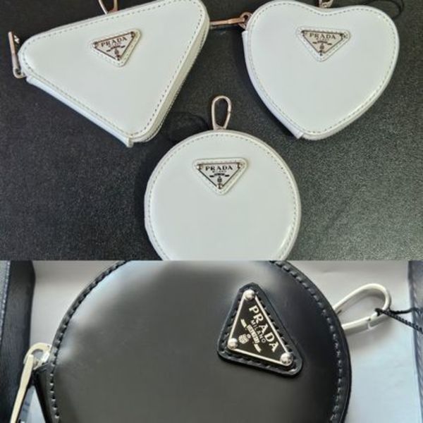 PRADA三角ロゴ★レザーコインケース☆ガラス加工 白