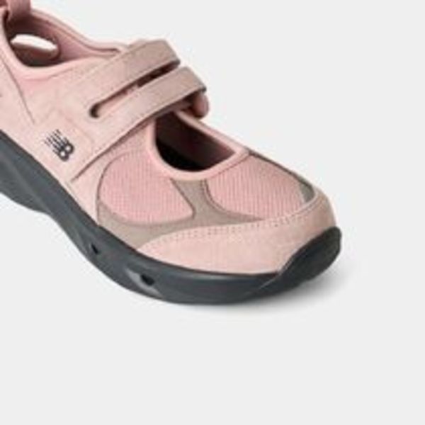◆New Balance◆ 26SS Breeze