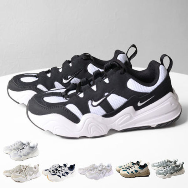 NIKE ナイキ テック ヘラ スニーカー ランニングシューズ 靴