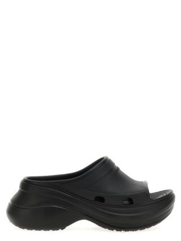 BALENCIAGA Pool Crocs