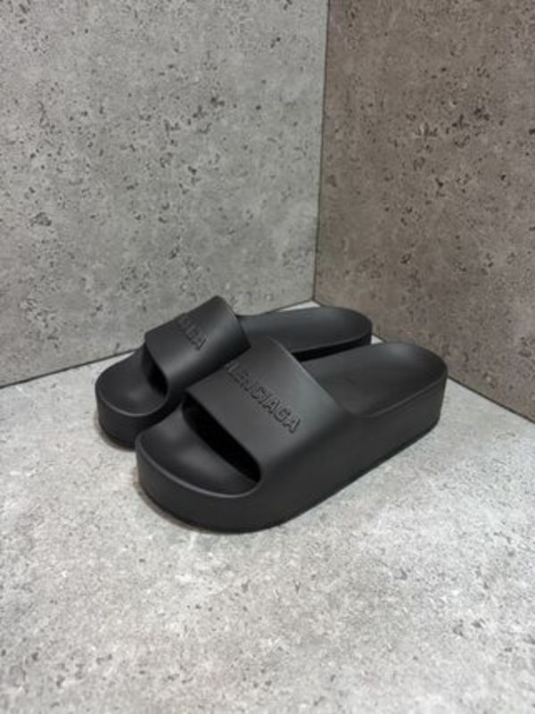 バレンシアガ ロゴ レディースサンダル ブラック 654315 W1S89