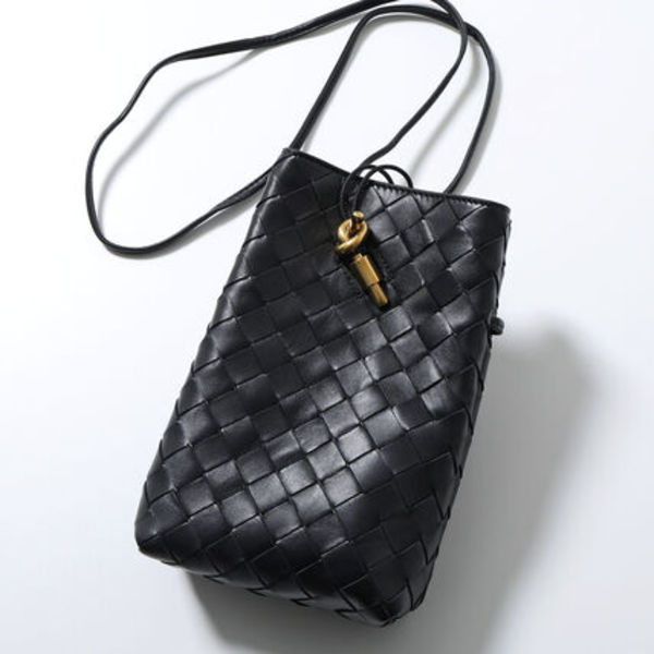 BOTTEGA VENETA ショルダーバッグ Andiamo 843890 VCPP0