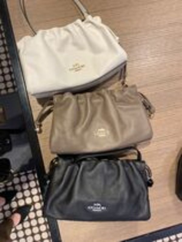 【COACH】上質スムースレザー*ファイエ ショルダーバッグ CV529