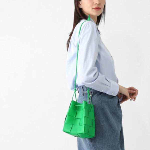 BOTTEGA VENETA クロスボディバッグ 680218-vcqc4