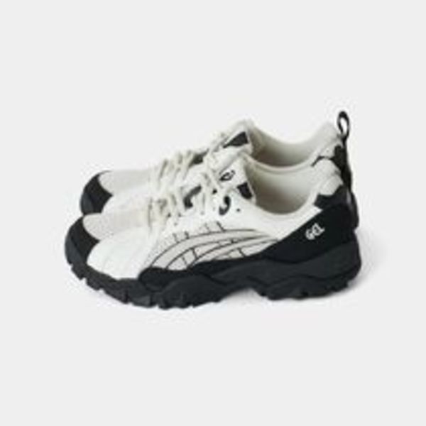 ★Asics★アシックス GEL-TRUCKユニセックス カジュアルシューズ