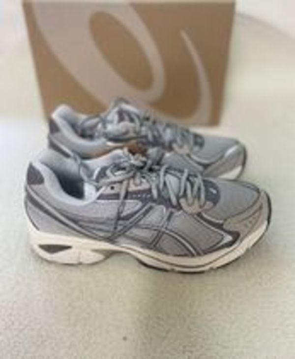 人気☆ASICS☆ GT-2160 OYSTER GREY CARBON