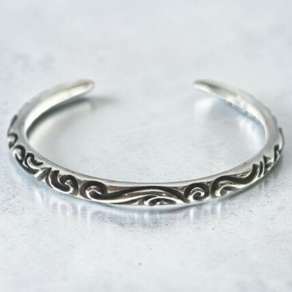 CHROME HEARTS スクロールバンド バングル