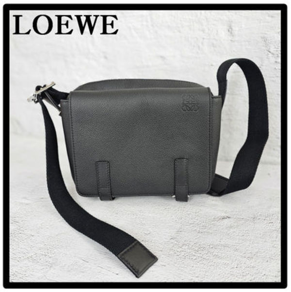 ★送料・関税込★LOEWE★ミリタリーメッセンジャーバッグXS★