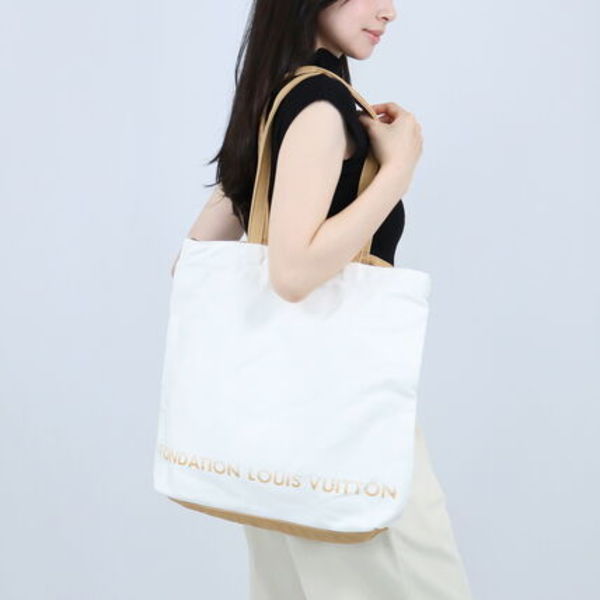 FONDATION LOUIS VUITTON トートバッグ 2000000000572