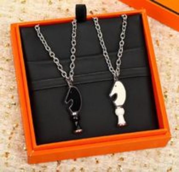 【ユニセックスで楽しめる♪】HERMES キャバリエ ネックレス