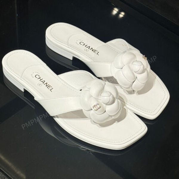 ★26春夏★【CHANEL】カメリア トングサンダル スクエアトゥ
