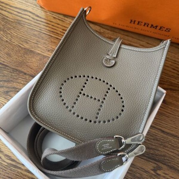 【HERMES】ミニ エヴリン 16 TPM