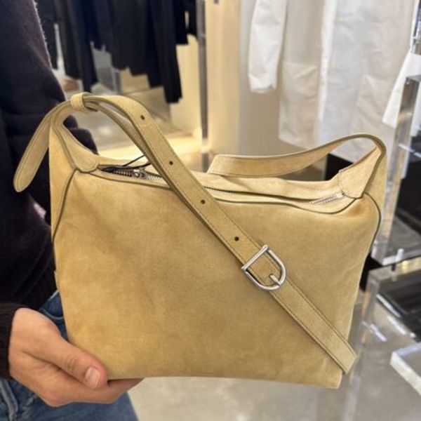 【CELINE】 クロスボディバッグ ハリー  スエードカーフスキン