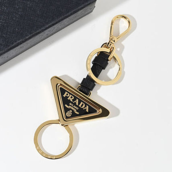 【国内即発】PRADA レザー×メタル キーリング