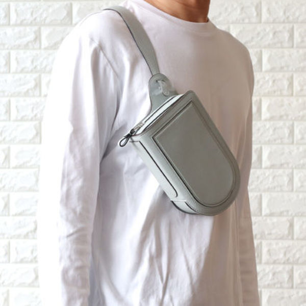 Delvaux デルヴォー Pin City ショルダーバッグ ボディバッグ
