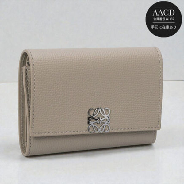 ロエベ LOEWE