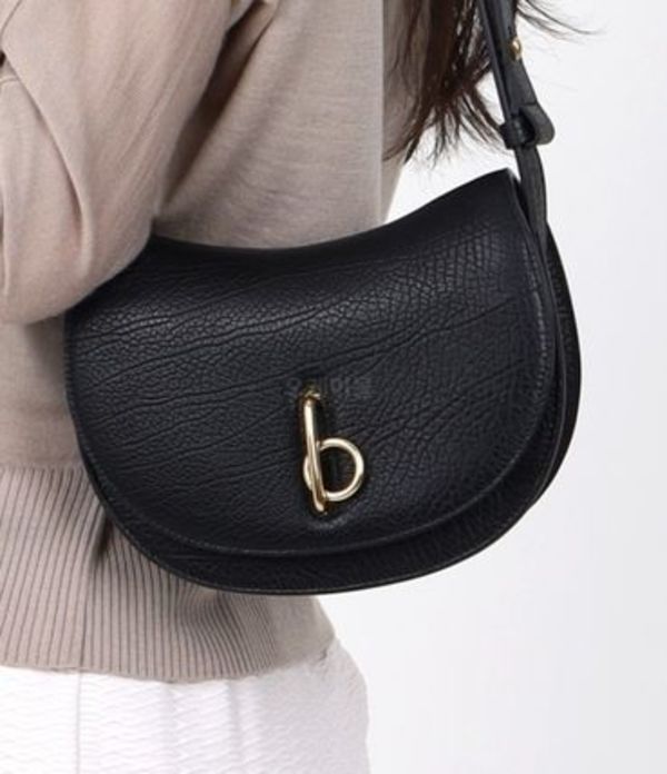 BURBERRY|TOTEBAGS (Mini Locking Halls Bag (8081165))