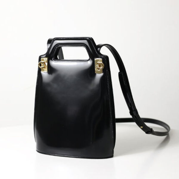 Salvatore Ferragamo ショルダーバッグ WANDA ワンダ 213494