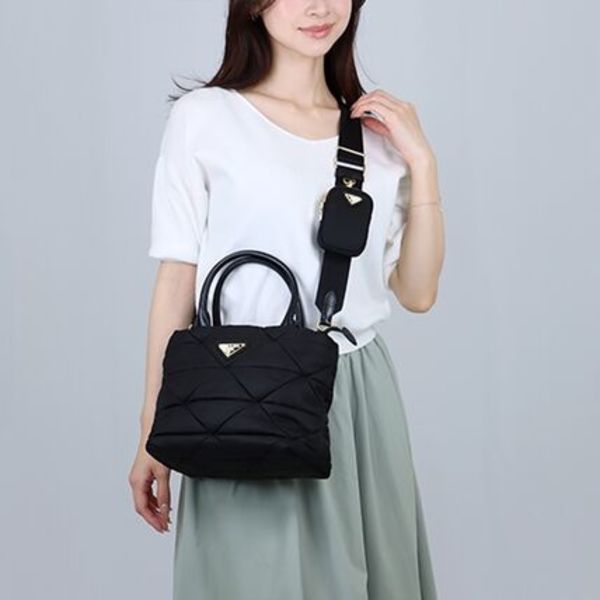 PRADA ショルダーバッグ Re-Nylon 1BG373 RDJN B9O
