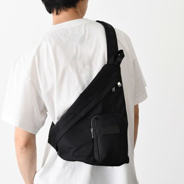【国内即発】MM6 ニューメリック スリングバックパック
