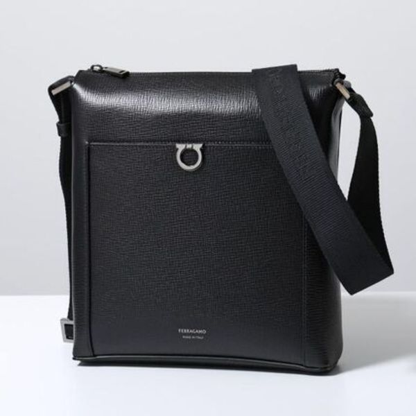FERRAGAMO ショルダーバッグ 241805 ガンチーニ