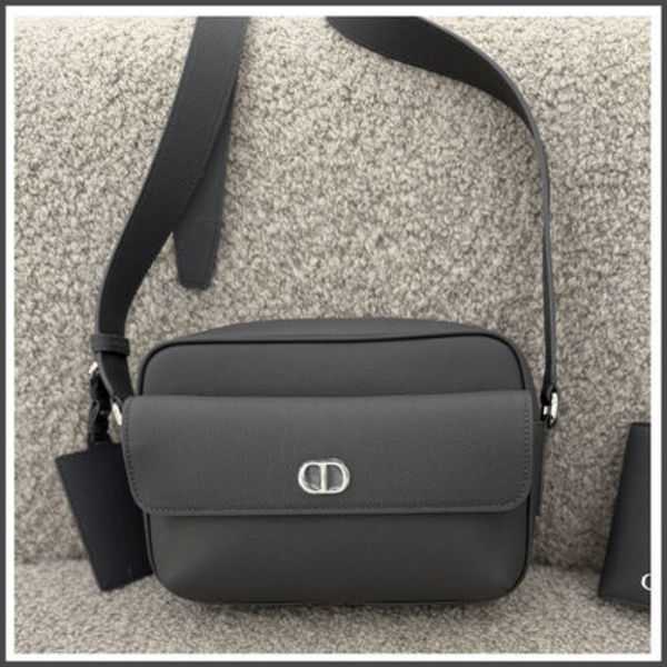 Dior《CD Icon ジップ付き メッセンジャーバッグ》グレー 直営店