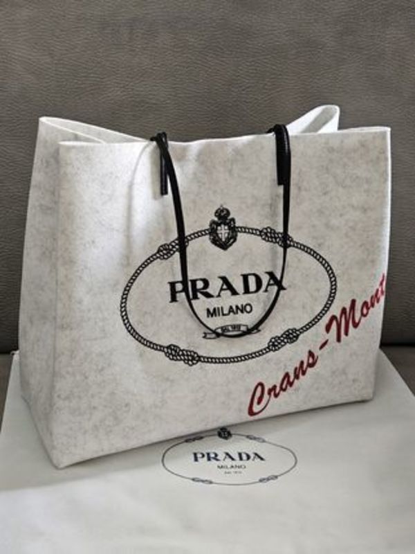 PRADAフェルト★ロゴトートバッグ☆ライトグレー