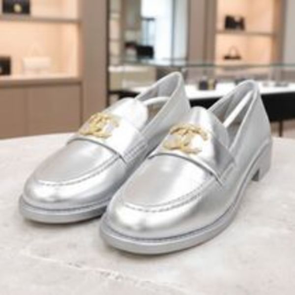 CHANEL【VINTAGE】未使用品 CCロゴ カメリア ローファー G45663