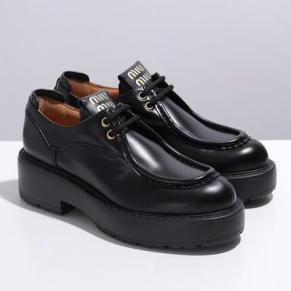 MIUMIU レースアップシューズ 5E964D B4L レザー ロゴ