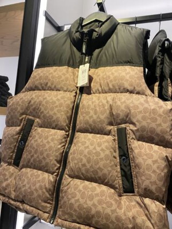 COACH メンズ*シグネチャー ダウンベスト  CU801